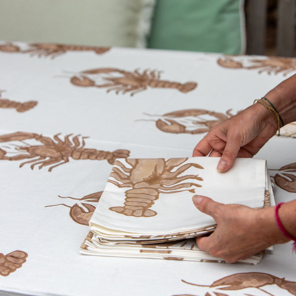 Big Lobster Round Tablecloth / White + Coco