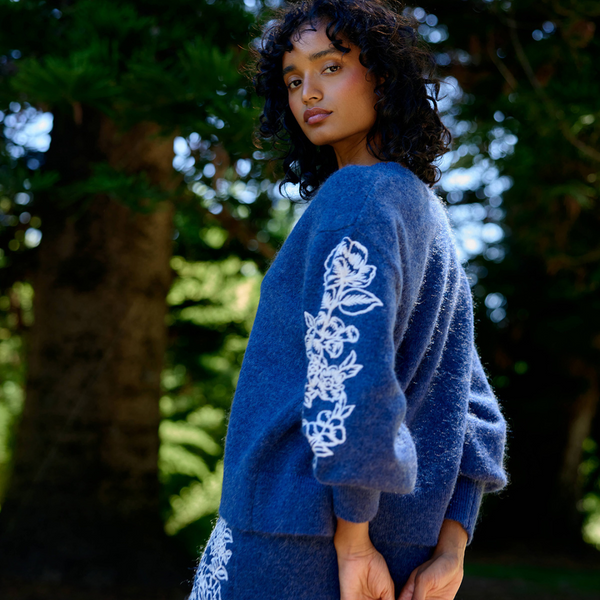 Agnes Cardi / Royal