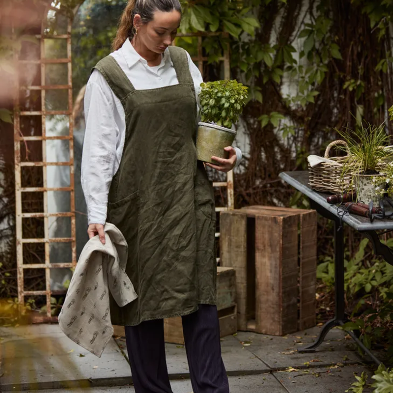 Cross Back Apron / Army Green