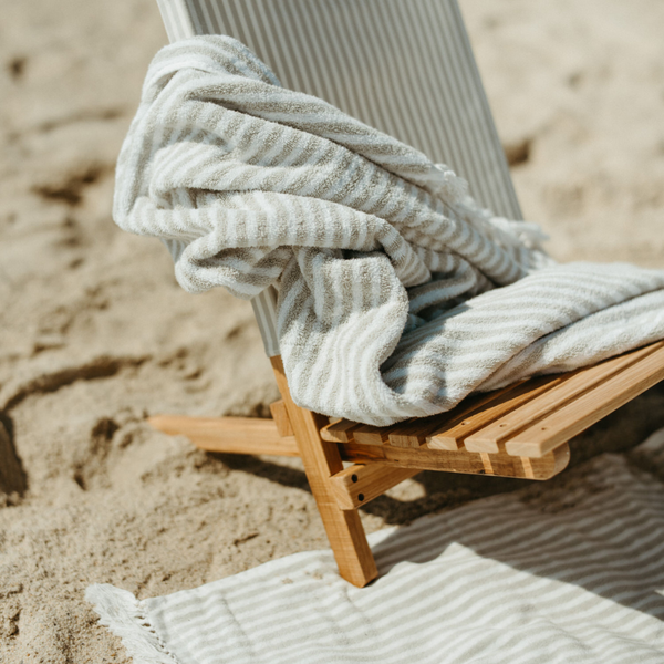 The Beach Towel / Laurens Sage Stripe