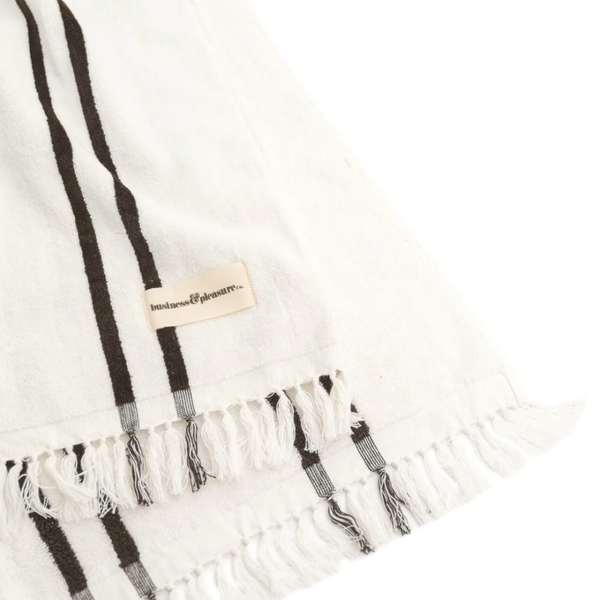 The Beach Towel / Black Two Stripe