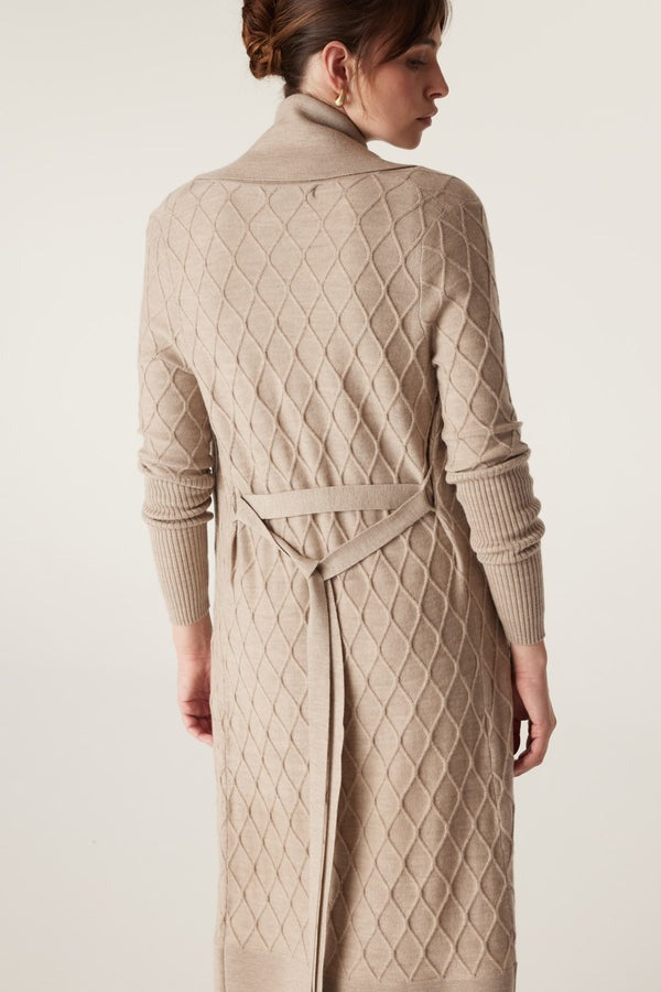 The Victoria Merino Cardigan / Pebble