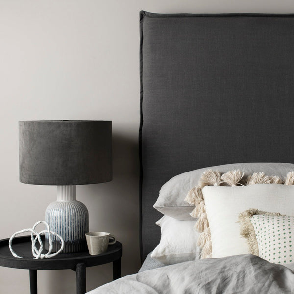 Sloane Tuft Bedhead / Charcoal