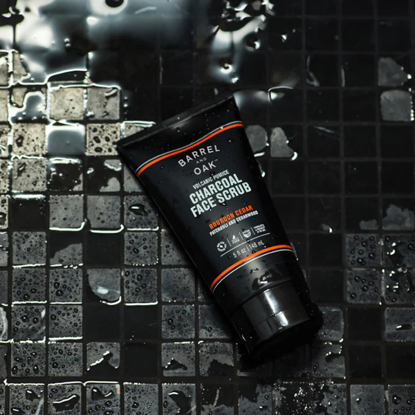 Face Scrub Volcanic Pumice / Charcoal / Bourban Cedar