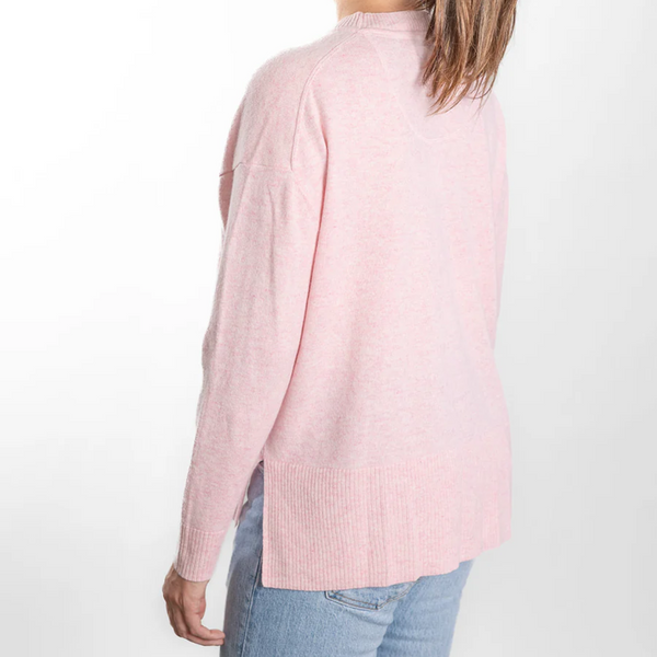 Classic Crew Neck Jumper / Baby Pink