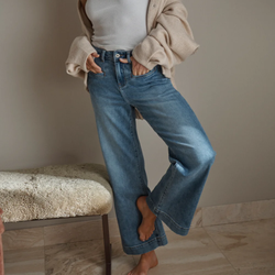 Freya Jean / Dakota Wash