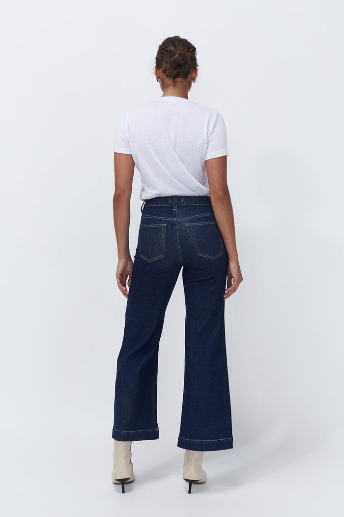 Freya Jean / Indigo