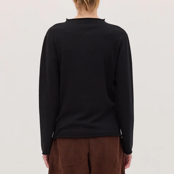 The Funnel Neck Top / Black