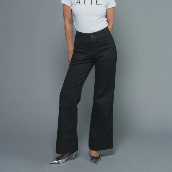 Helena Jean / Black