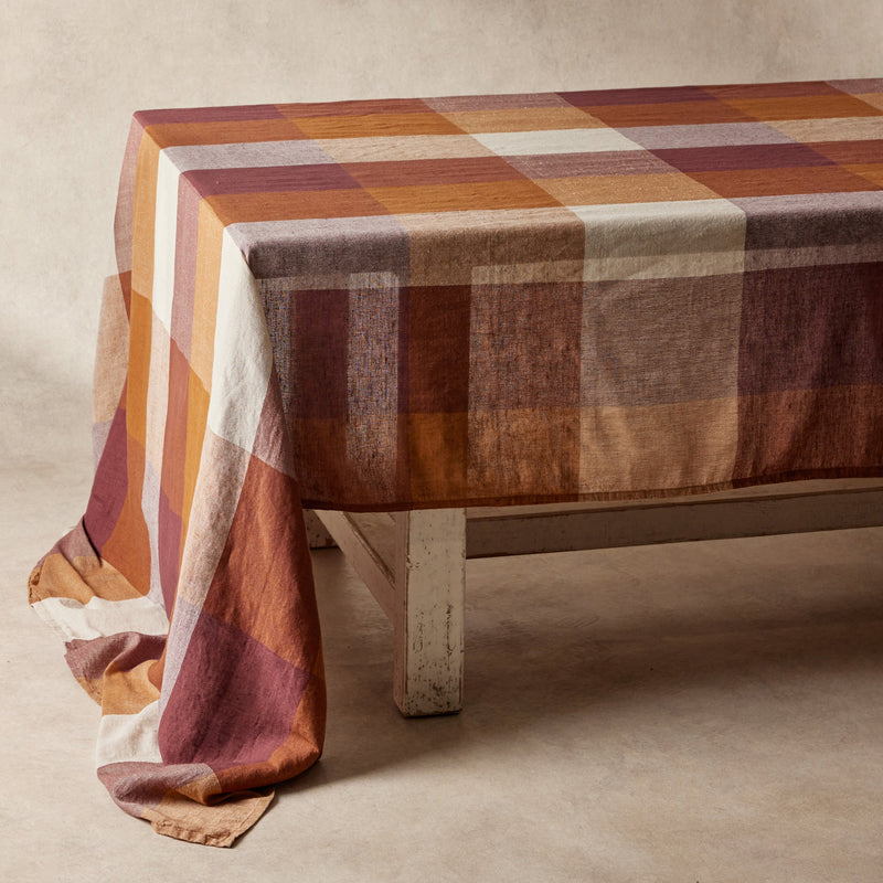 Harriet Tablecloth 160 x 260 / Eggplant