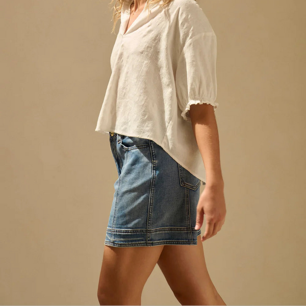 Sydney Short / Dakota Wash