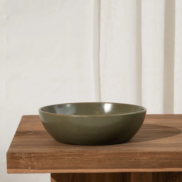 Kaia Serving Bowl / Olive