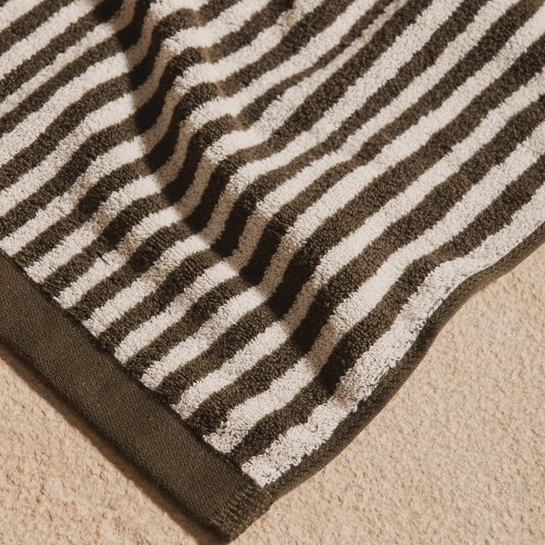 Raye Bath Towel / Olive
