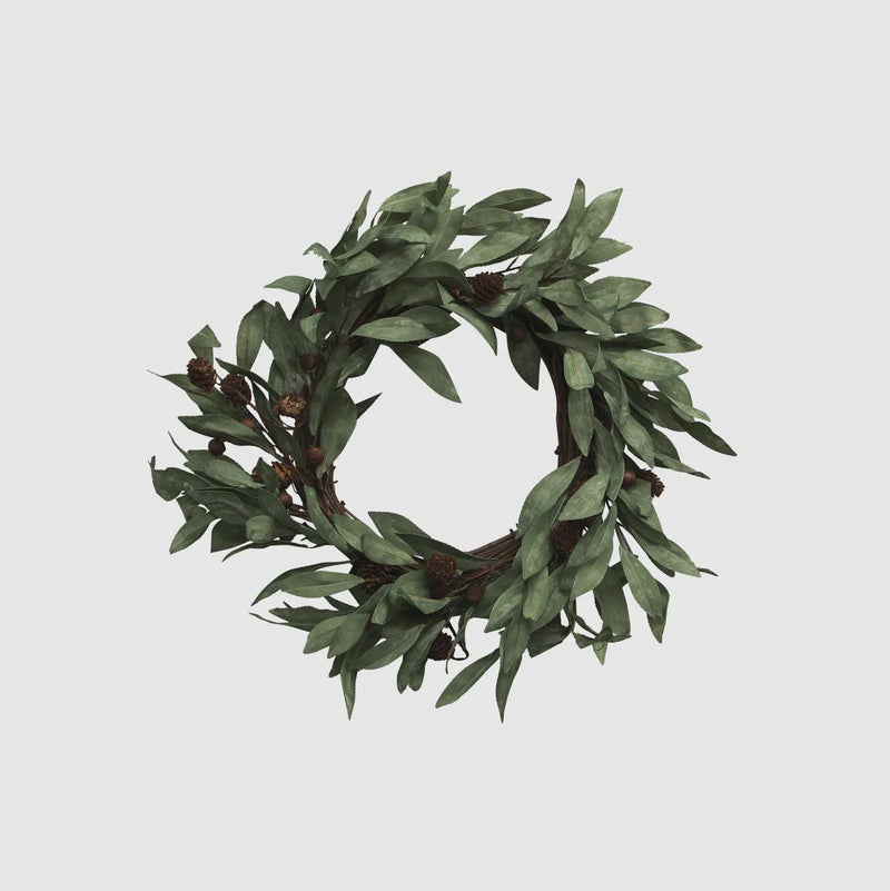 Eucalyptus + Brown Berry Wreath / Small