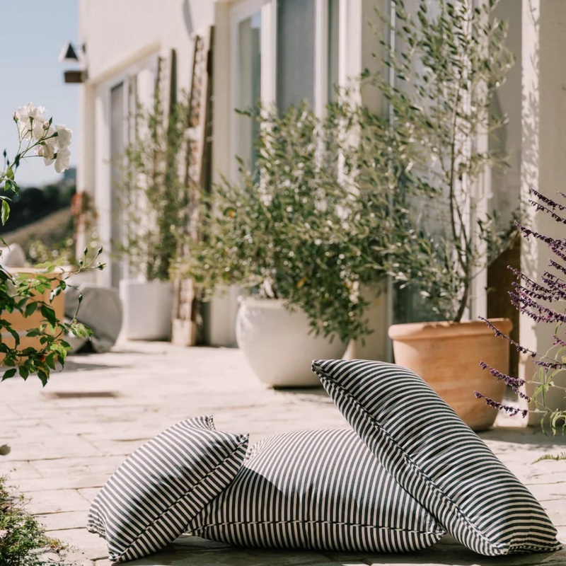 Euro Throw Pillow / Laurens Navy Stripe