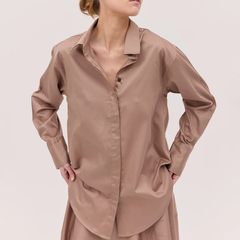 The Classic Shirt / Mocha