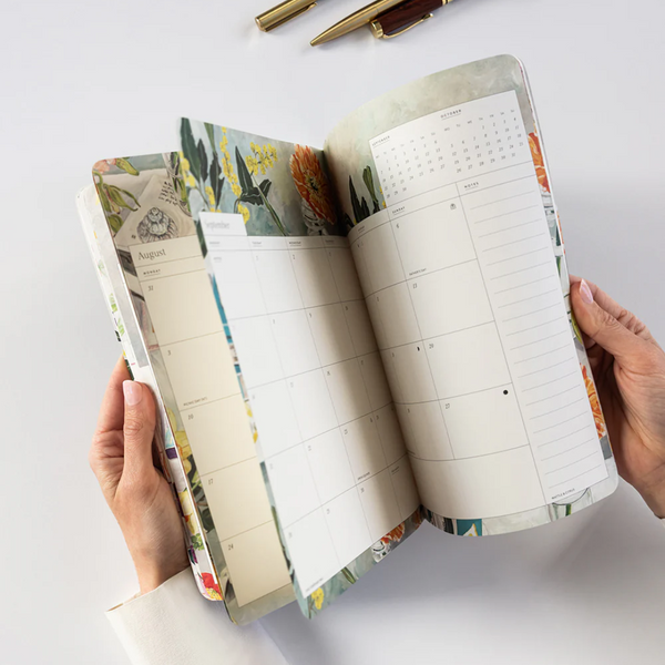 2026 Monthly Calendar Notebook
