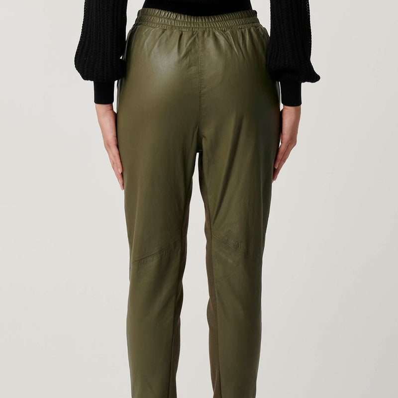Sylvan Leather Jogger / Moss
