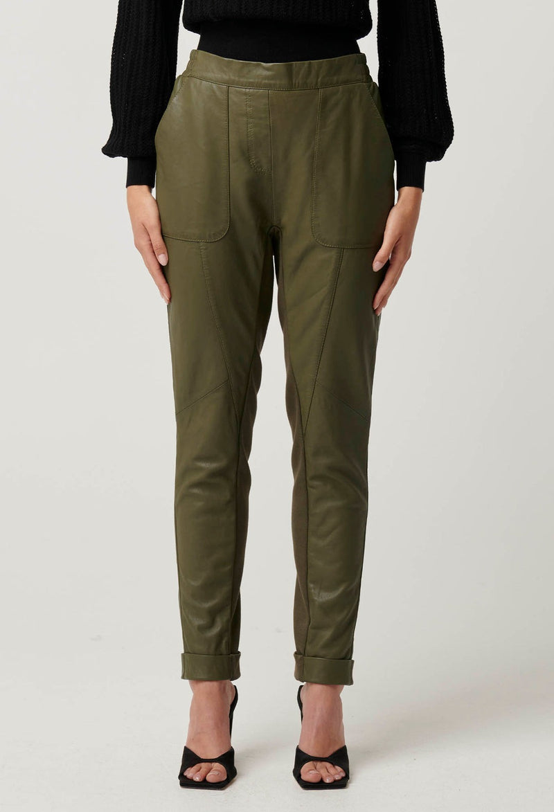 Sylvan Leather Jogger / Moss