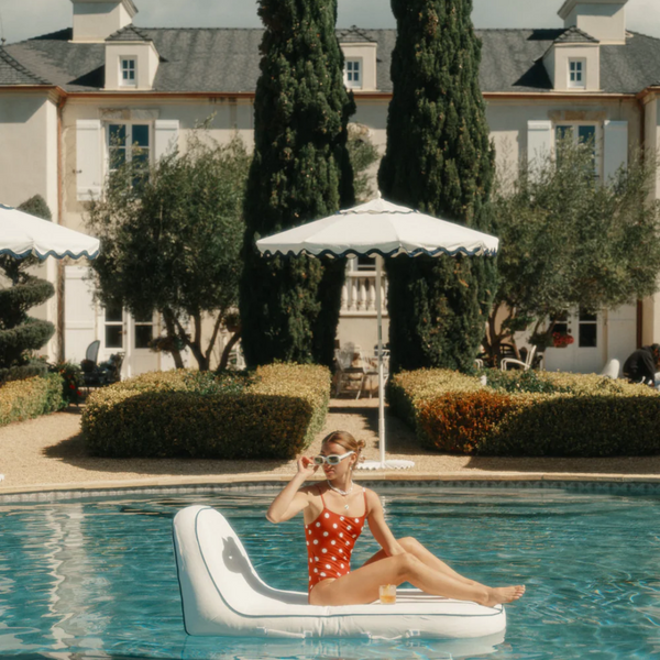 Pool Lounger / Riviera White
