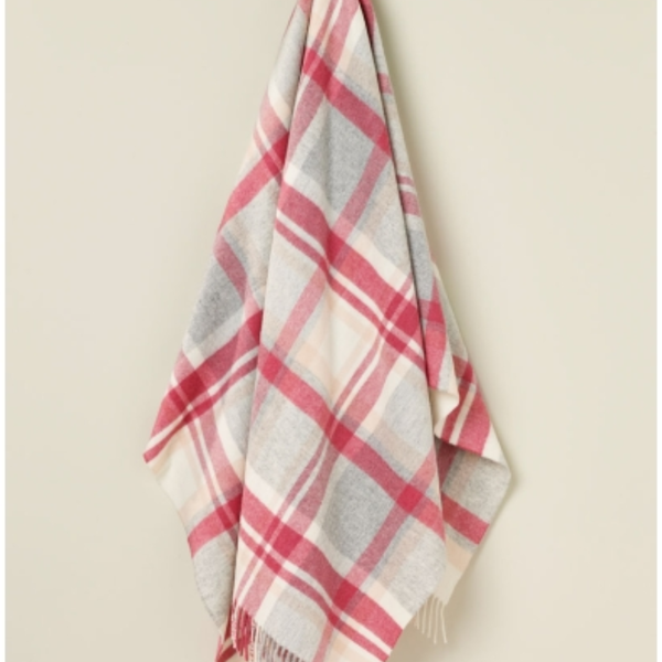 Portree Throw / Pink