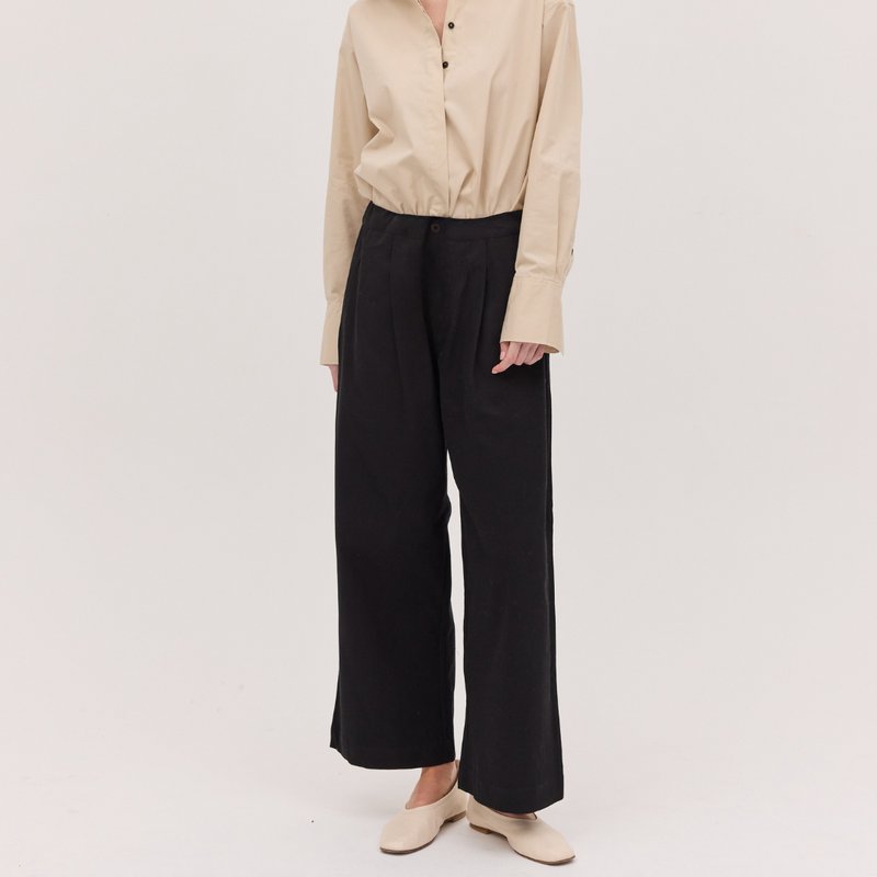 The Relaxed Tailored Pant / Black