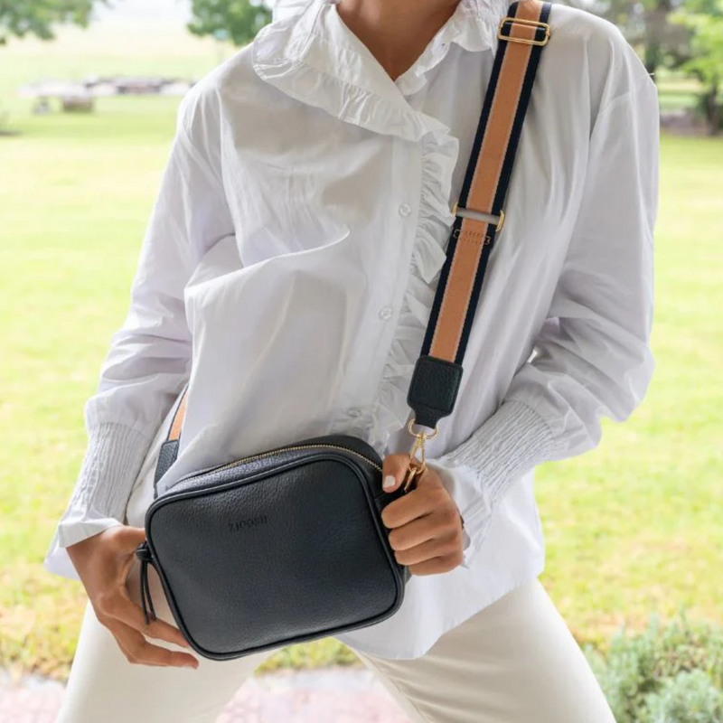Ruby Sports Cross Body Bag / Navy
