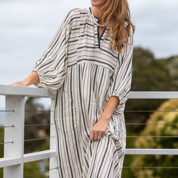 Souq Dress / Off White + Oyster