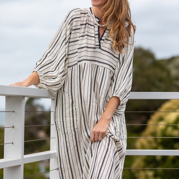 Souq Dress / Off White + Oyster