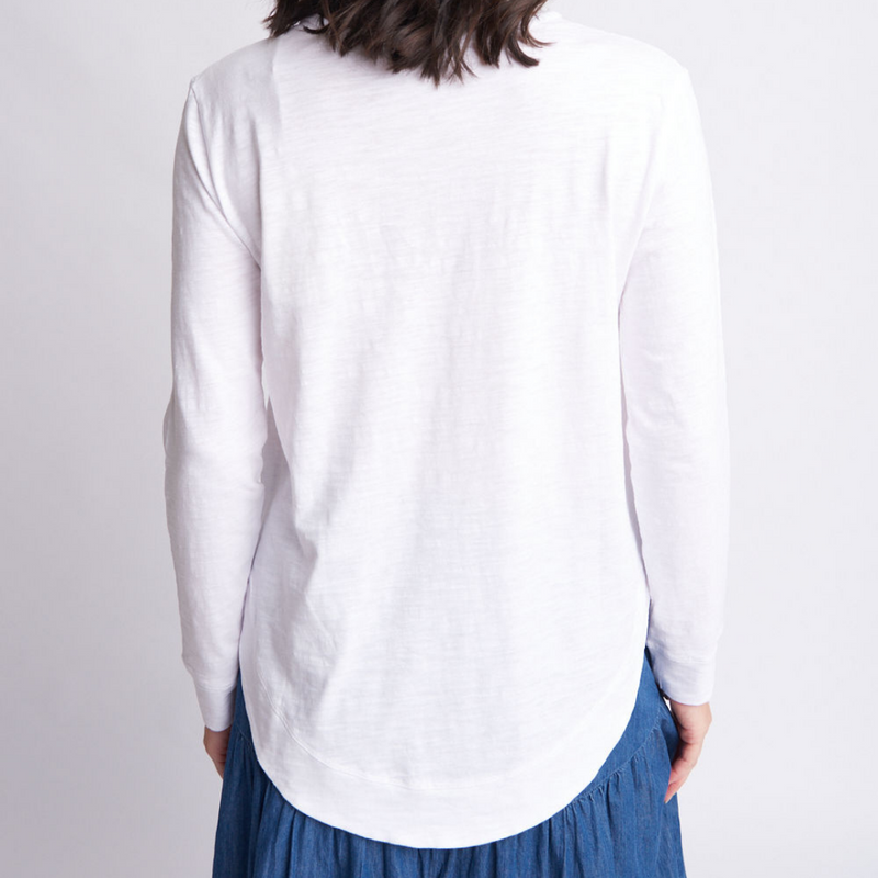 Shaped Hem Tee / White