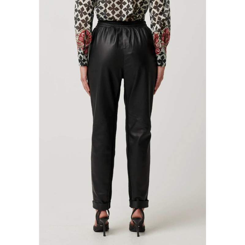 Sylvan Leather Jogger / Black