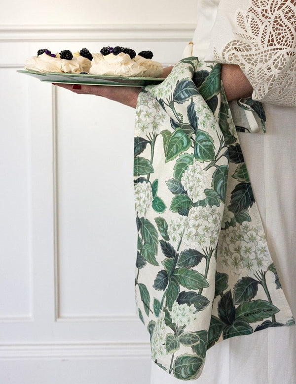 100% Linen Tea Towel / Hydrangea