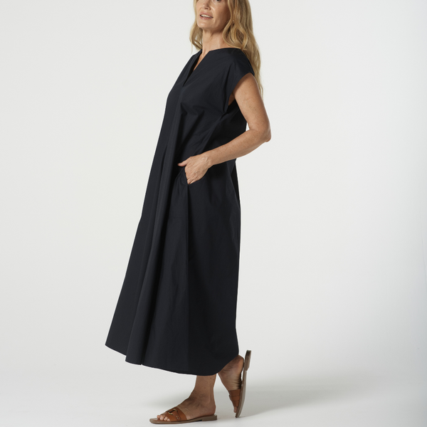 V Neck Cap Sleeve Dress / Black