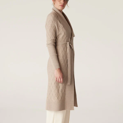 The Victoria Merino Cardigan / Pebble