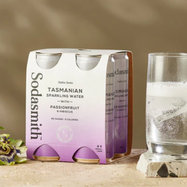 Sparkling Water Passionfruit / 4 pack