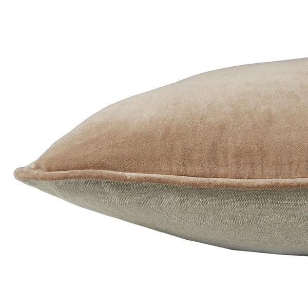 Classic Velvet Cushion /Mink