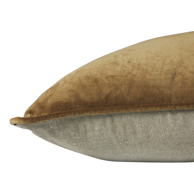 Classic Velvet Cushion / Caramel