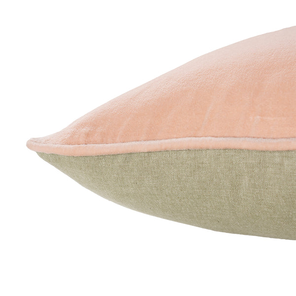 Classic Velvet Cushion / Blush