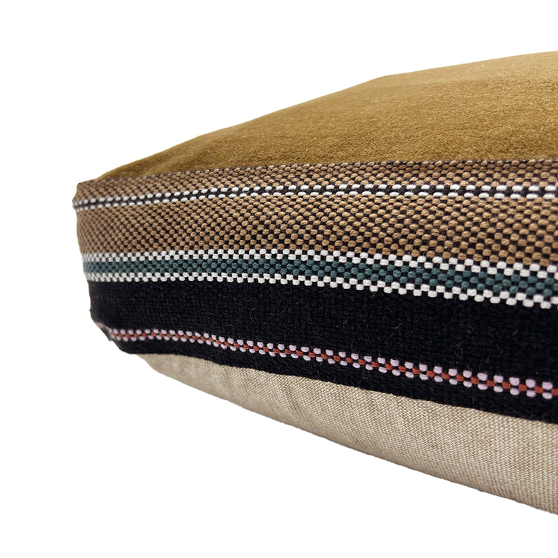 Hayward Bowery Cushion / Caramel