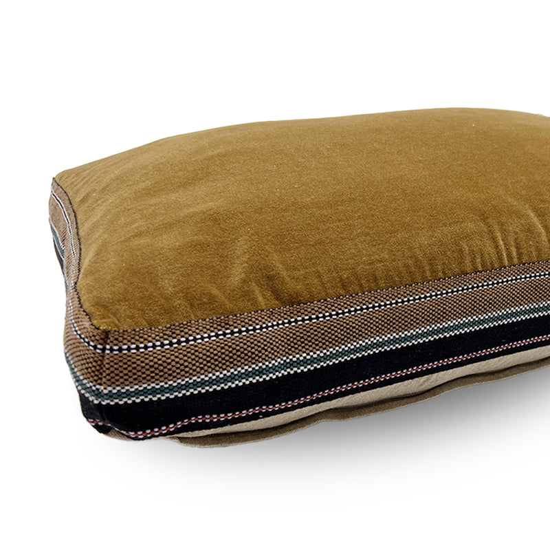 Hayward Bowery Cushion / Caramel