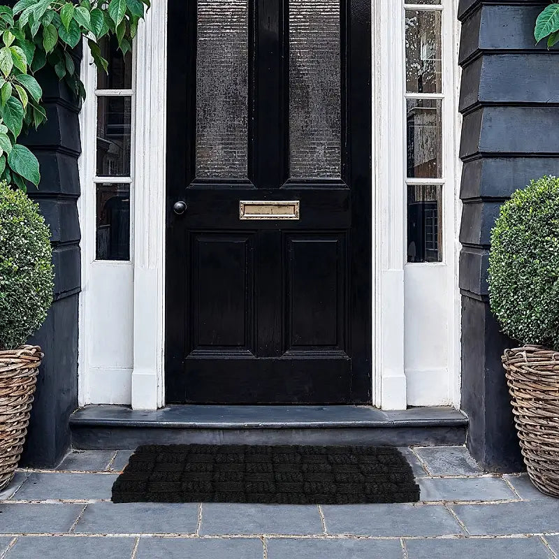 Hand Knotted Doormat / Lands End Black
