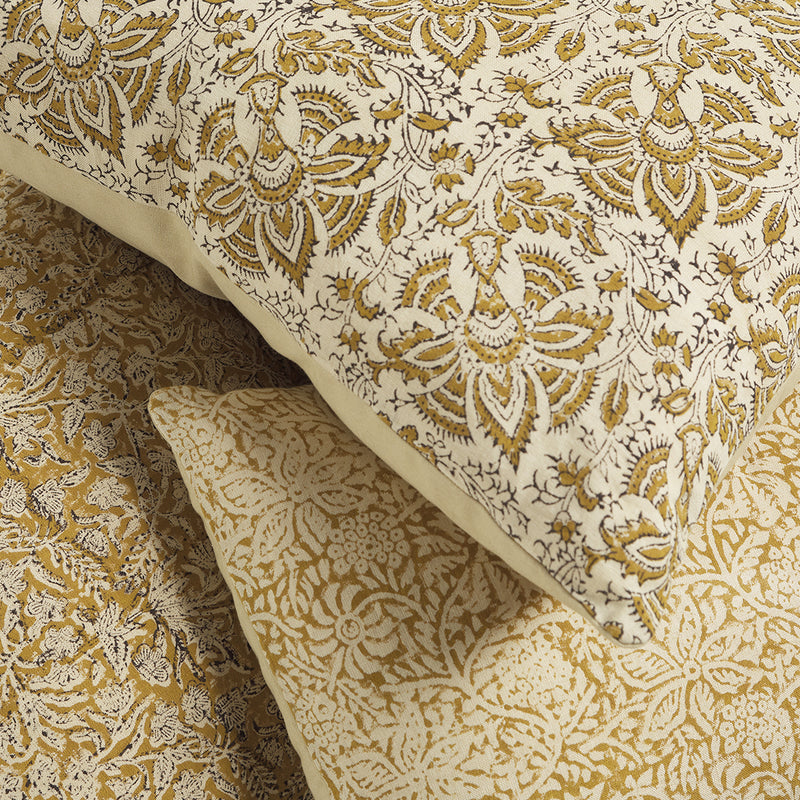 Clovelly Morris Cushion / Mustard