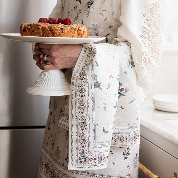 100% Linen Tea Towel / Heirloom Christmas Holly