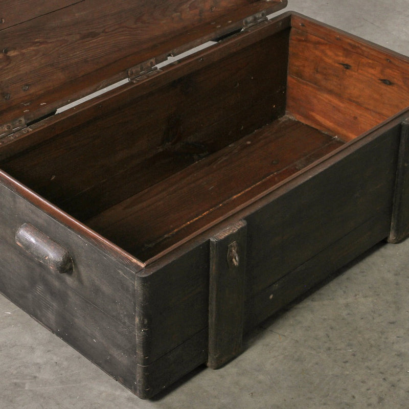 Vintage Indian Box / Black