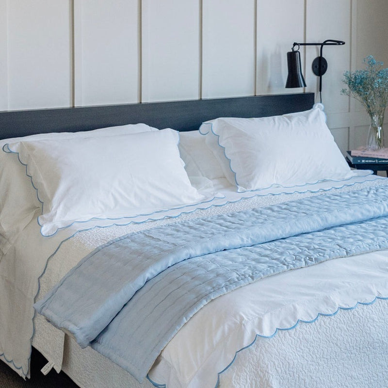 Scallops King Flat Sheet / Blue