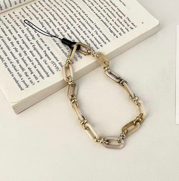 Mila Phone Chain Charm / Sand