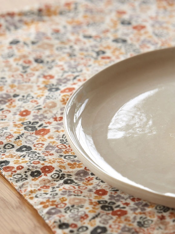 Finch Dinner Plate / White Natural