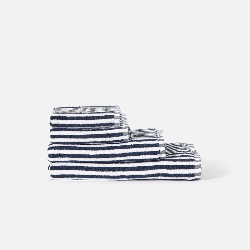 Wide Stripe Bath Towel / Navy & White