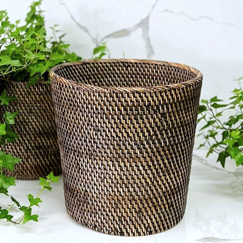 Rattan Wastebasket / Brown