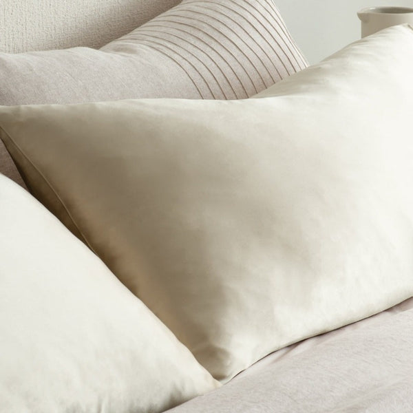 Silk Pillowcase / Champagne